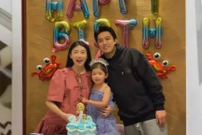 程晓玥二胎临盆仍为女儿庆生 胖豆穿公主裙萌态可掬全家福曝光