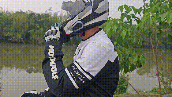 张雪500RR车主实测，Reso Pilot Lite耳机，对讲终于不掉链子了！