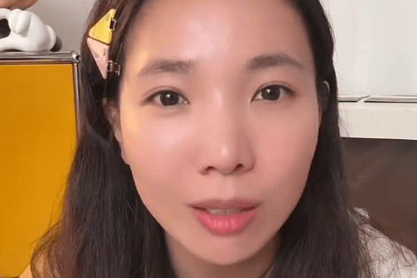 张婉婷直播自曝身世之谜：上完节目方知妈妈非亲生，历经一年方走出阴霾