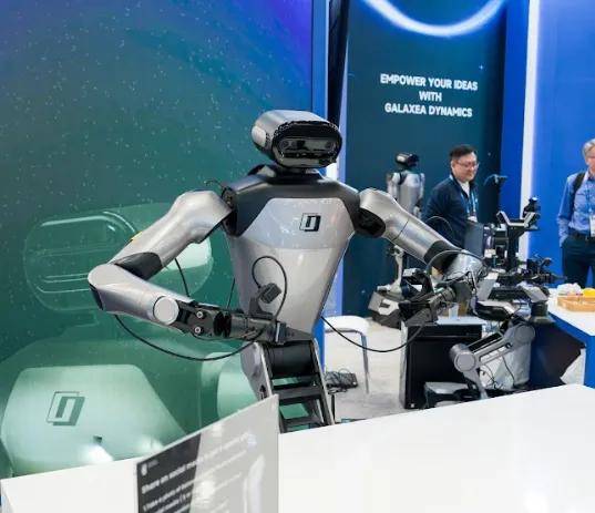 乐聚、智元与星海图联手押注原生人形机器人基础模型！(图2)