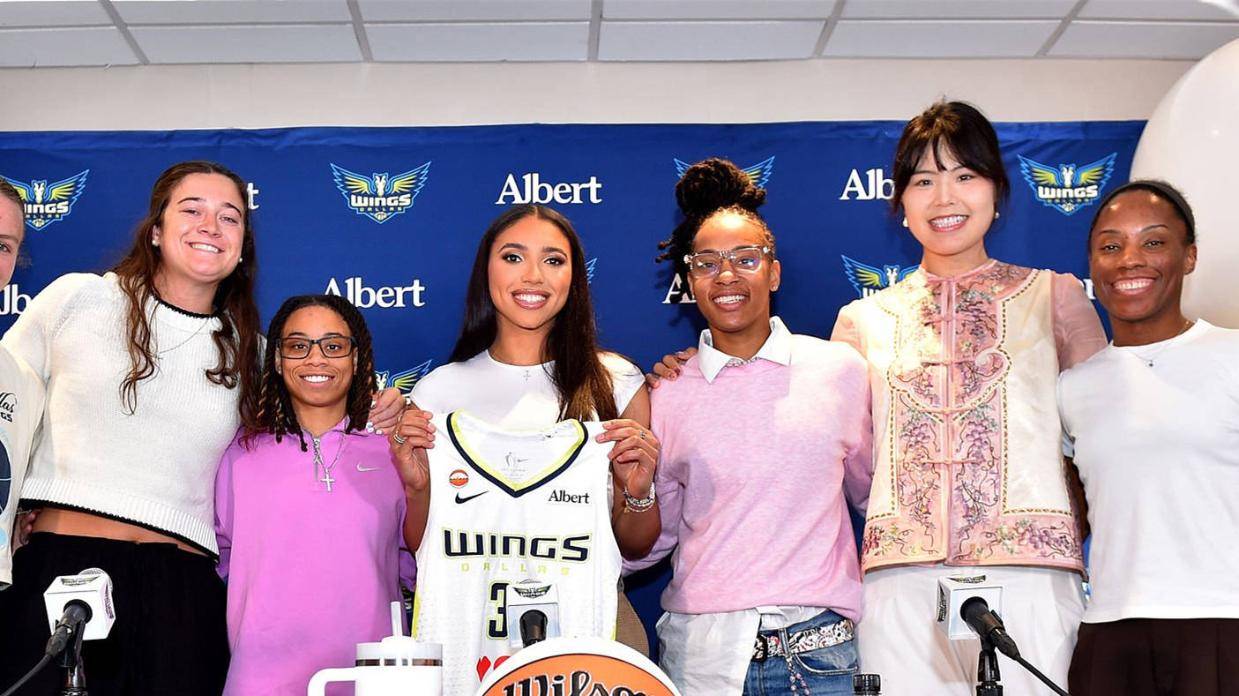 李月汝达拉斯开练！直面8大竞争对手，辅佐两大状元冲WNBA季后赛