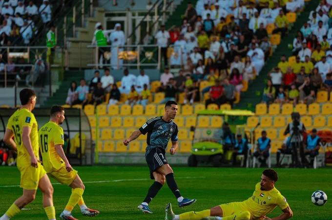 41岁C罗斩获生涯第969球，助利雅得胜利豪取18连胜挺进亚冠四强