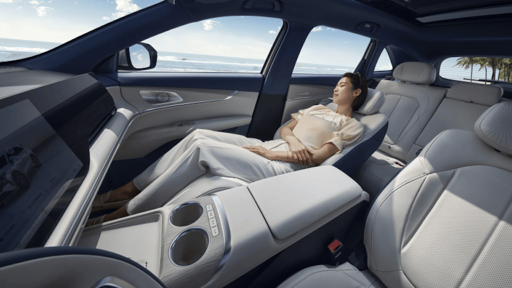 长安蓝鲸超擎引领HEV进入7 万时代！2097.png