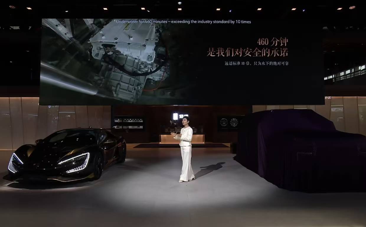 在北京车展，有两台仰望让我原地纠结：选哪台都像在做梦！