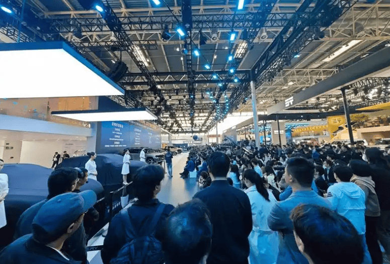 向40万元级市场发起冲击！“广东造”汽车最强阵容亮相北京车展