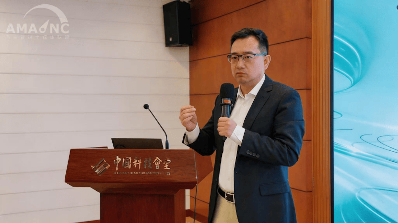 聚焦“韧性” 共谋发展——2026中国（北京）智能与新能源汽车峰会成功召开2238.png