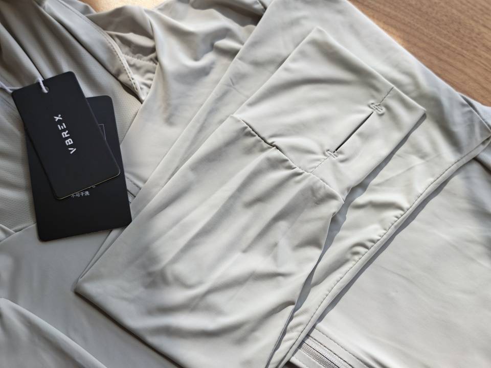 特级原纱防晒推荐：199元专业越野Vbrex防晒衣测评，UPF200+硬刚暴晒