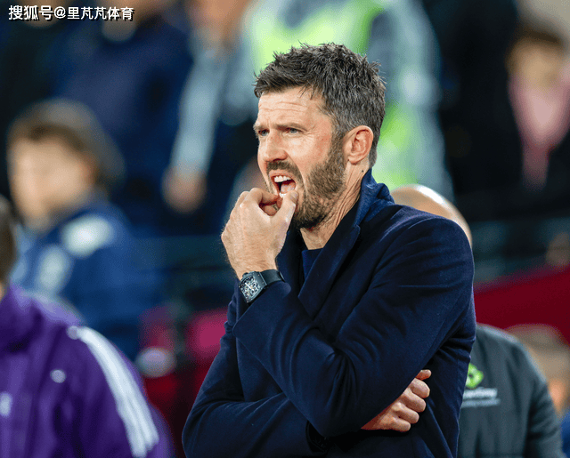 一日英超动向：阿森纳真要买奥斯梅恩，曼联距离欧冠资格很近了 