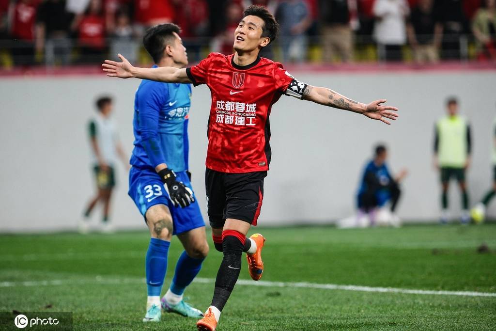 中超前瞻：申花成都上演另类榜首大战 泰山齐鲁德比二连战