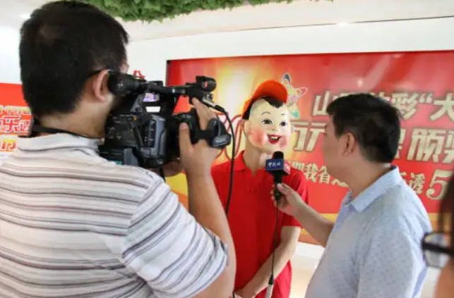 彩票中了1000万，直接去领钱就行？有几件事不能忘，少一个都没钱 