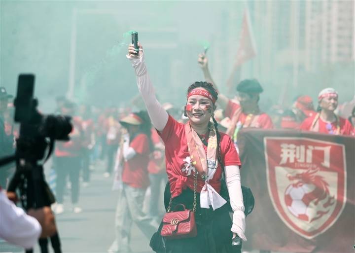“楚超”炸街