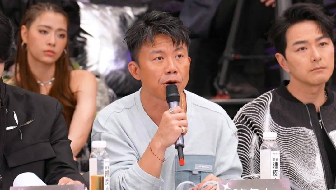 陳奐仁相當嚴格。（公關提供）