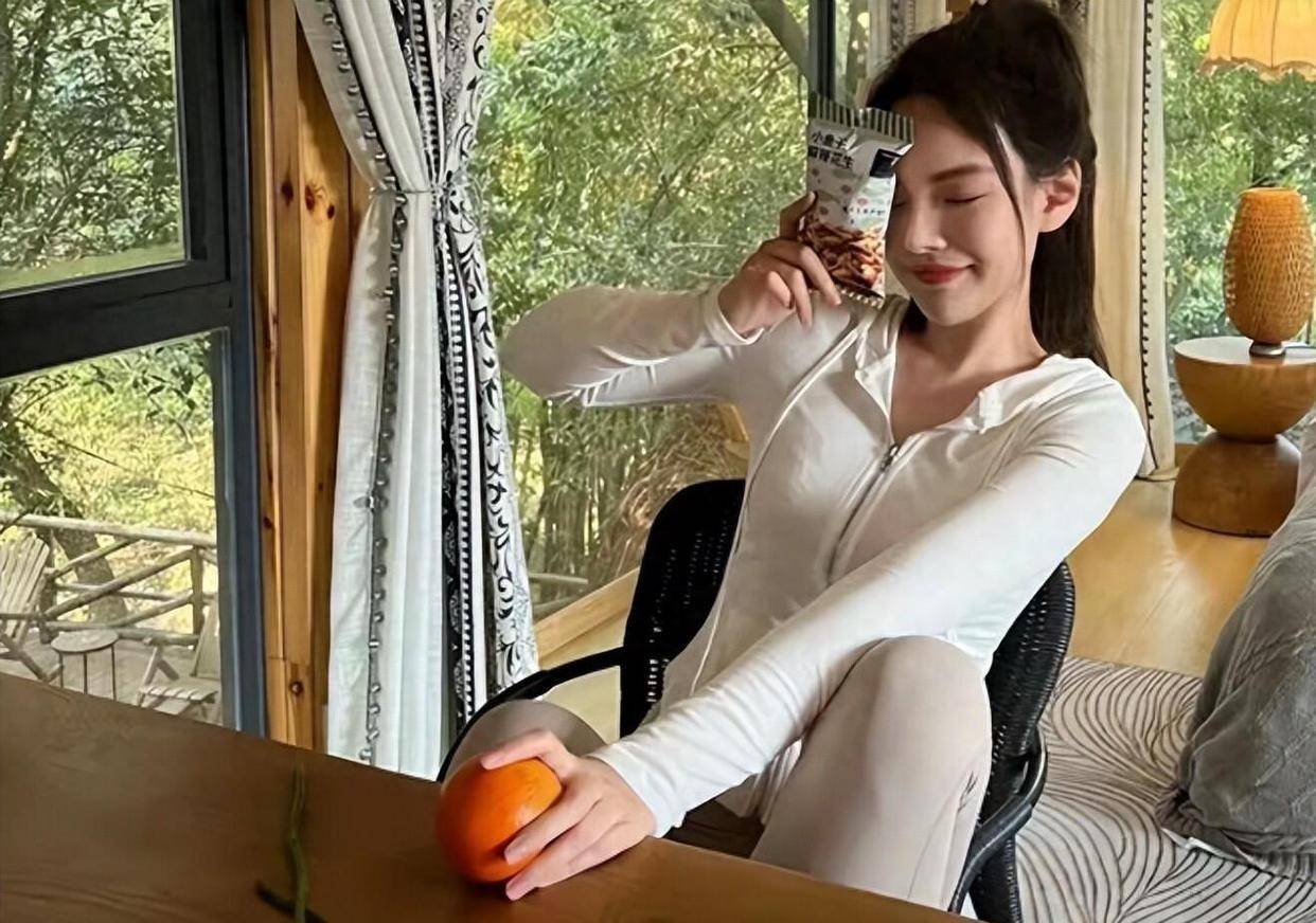 郭艾伦的“规矩”火了！队友结婚一律随200，吴昌泽大婚礼金榜曝光，第一名果然是他