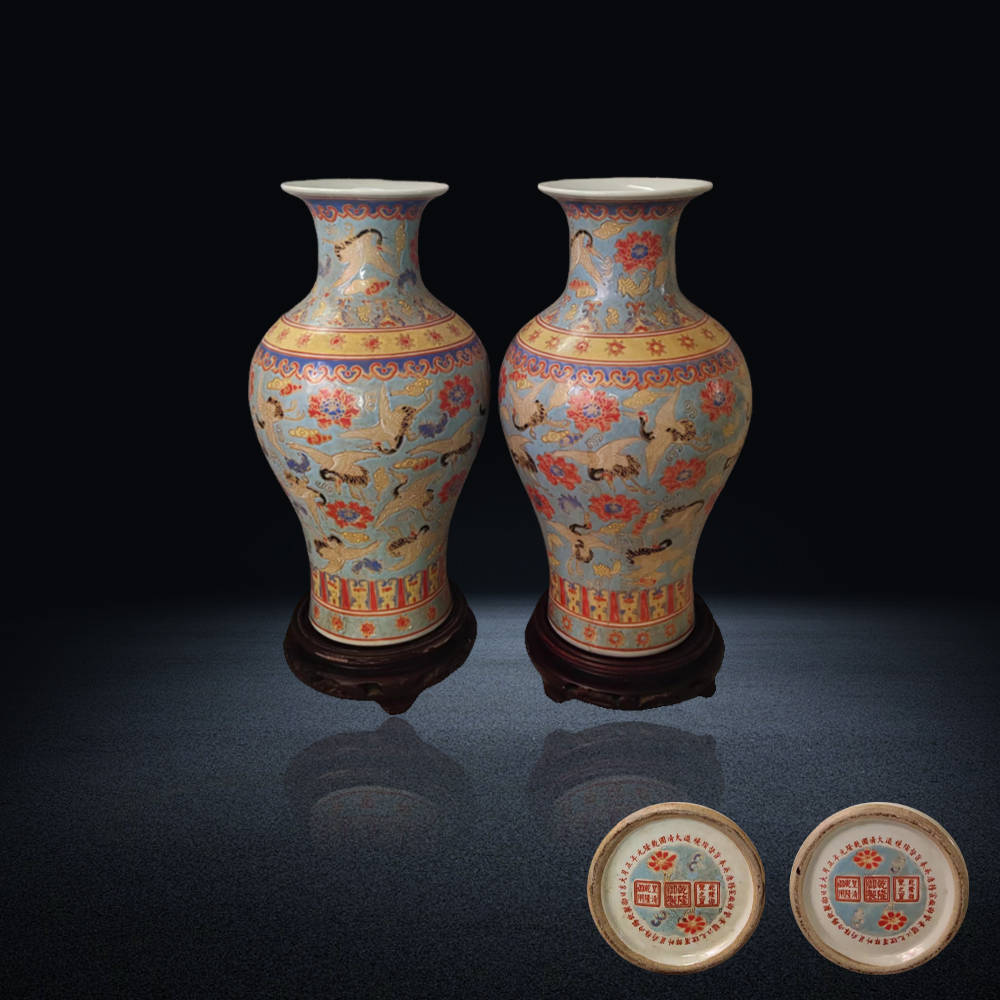 【韩先生私人珍藏】精品瓷器推荐——松石地粉彩描金云鹤纹观音瓶
