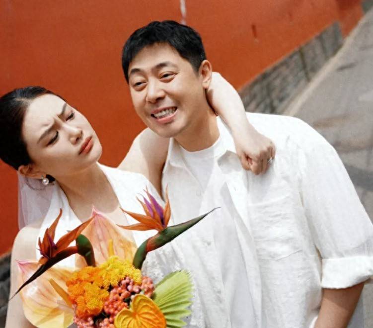 原创            演员官宣结婚被曝出轨8年？坑了不止粉丝兄弟，女方疑似挑衅原配