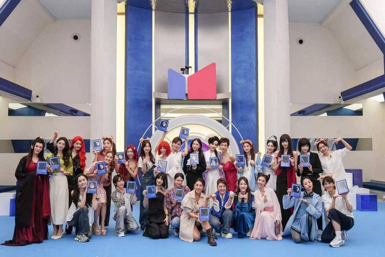 三天直播精彩不断！《乘风2026》全方位解锁女性舞台张力