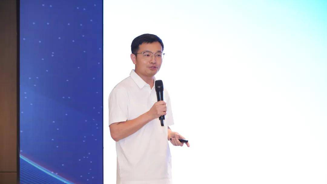 涂家具丨同心致远，聚力共生：瓦铂三周年感恩盛典圆满举行 