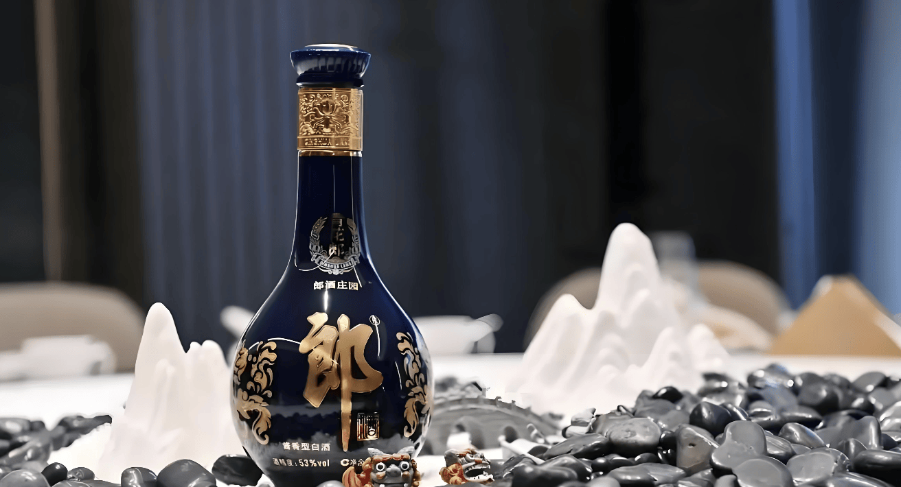 青花郎跌破600元，郎酒还能对标贵州茅台吗？_搜狐网