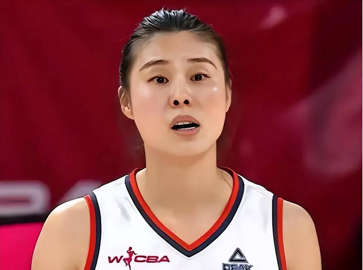 王思雨739票竞选FIBA副主席，前路辽阔；李梦继续缺席国家队