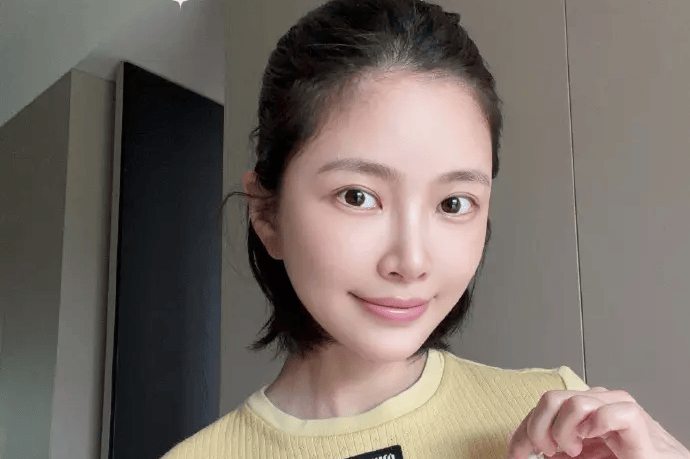 王灿分享伤口拆线视频 坦言身上三道疤:孕育与求生的印记