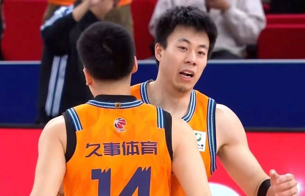 CBA最新消息！张镇麟顶薪续约，杨瀚森无缘热身赛，黄明依修改媒体认证