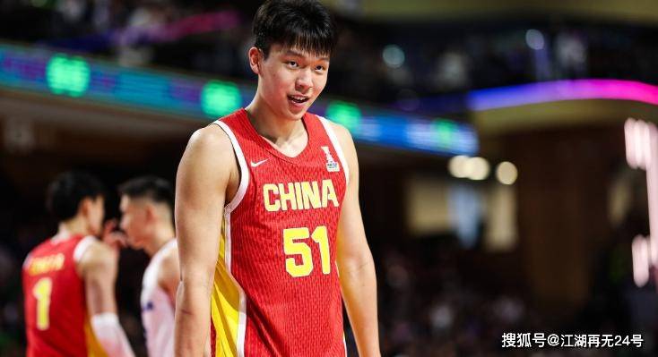 中国男篮最佳归化目标！NBA选秀预测前十顺位，大学生涯场均16+5