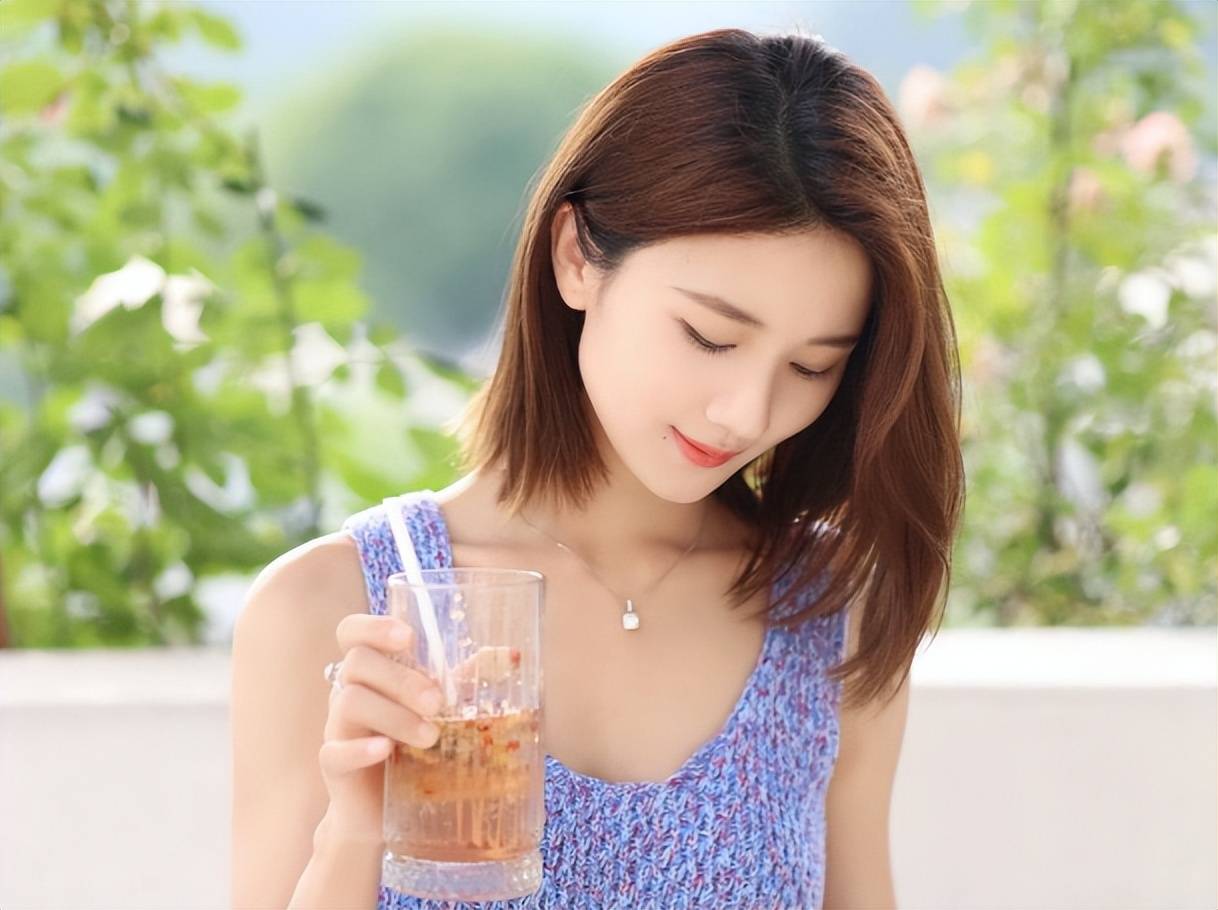原创            别纠结爱不爱，人性的本质是利益，爱人先爱己