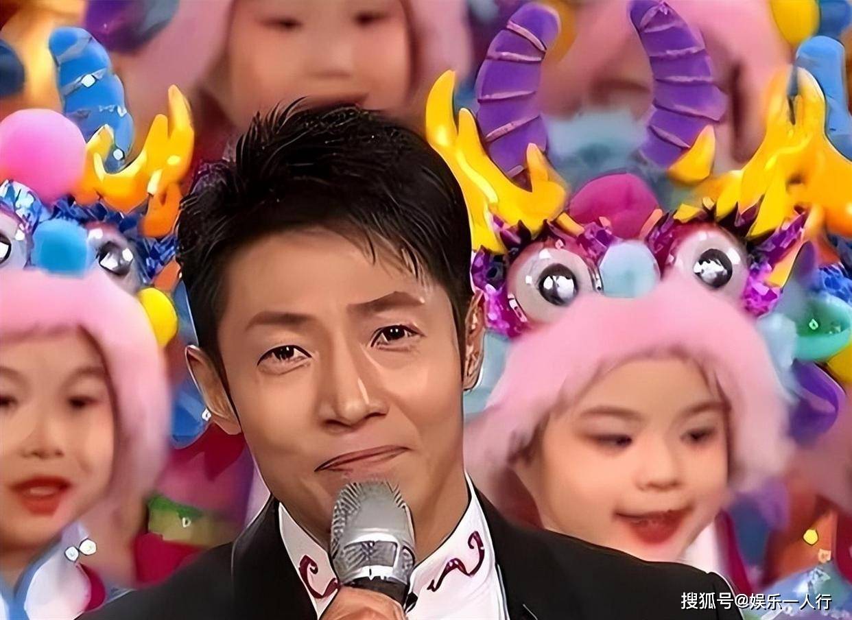 原创            撒贝宁一家回武汉不住爹家住汉庭：全网骂他不孝，没人注意到酒店距老宅只隔7分钟