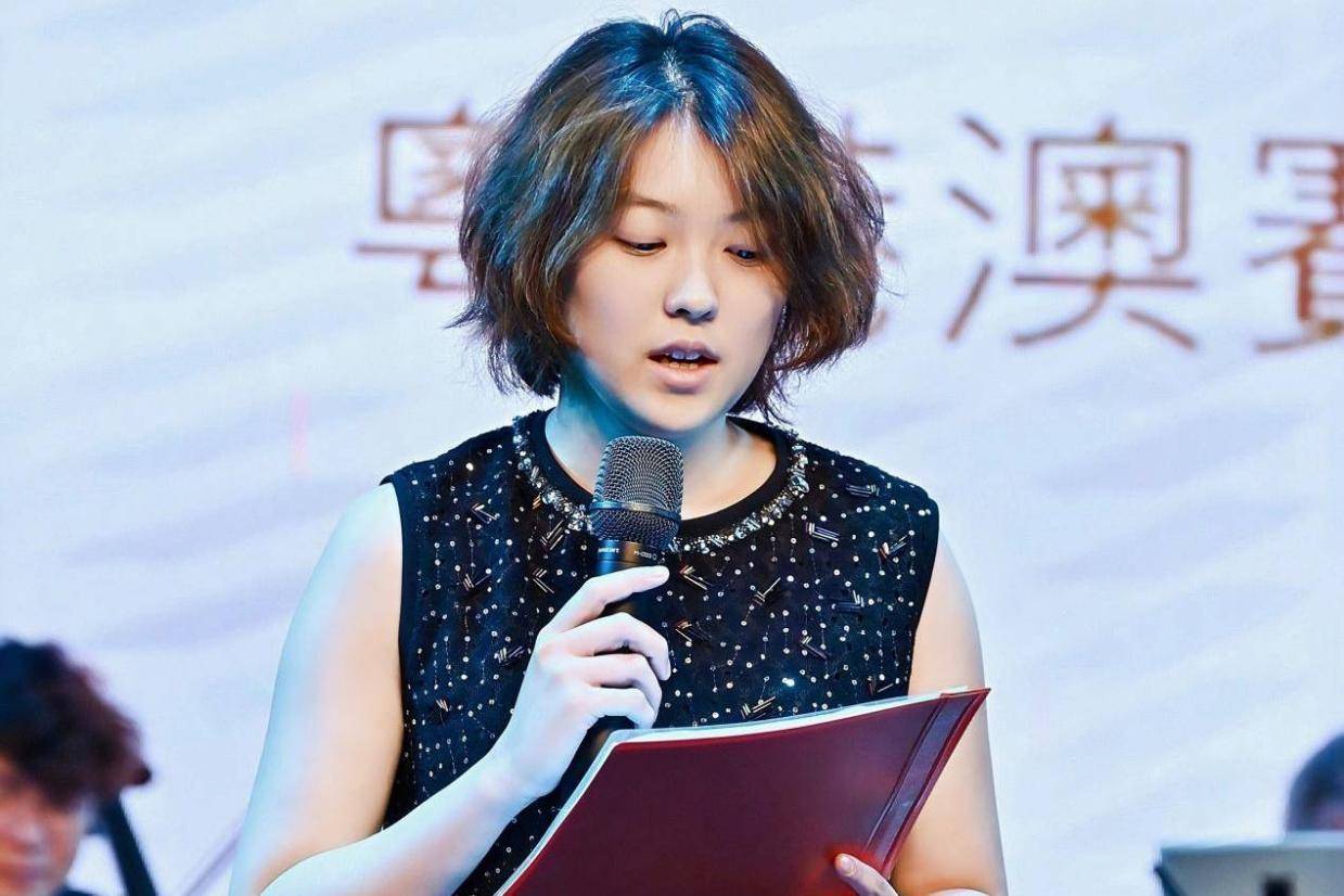 赛事总监、交响执棒、金曲改编三重身份！廖偲婕盛夏乐事遍布全球！