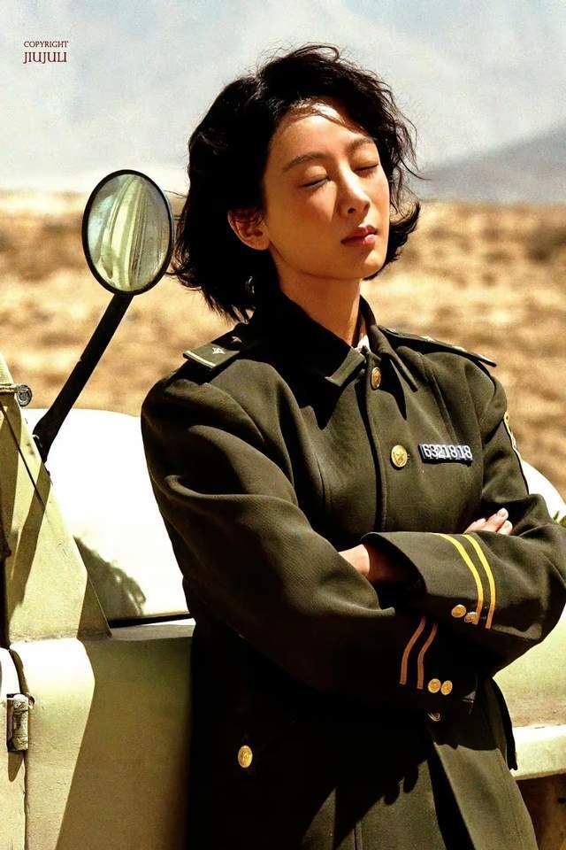 张一山采访曝第一时间恭喜杨紫！22年友谊实锤，白玉兰含金量真高封面图