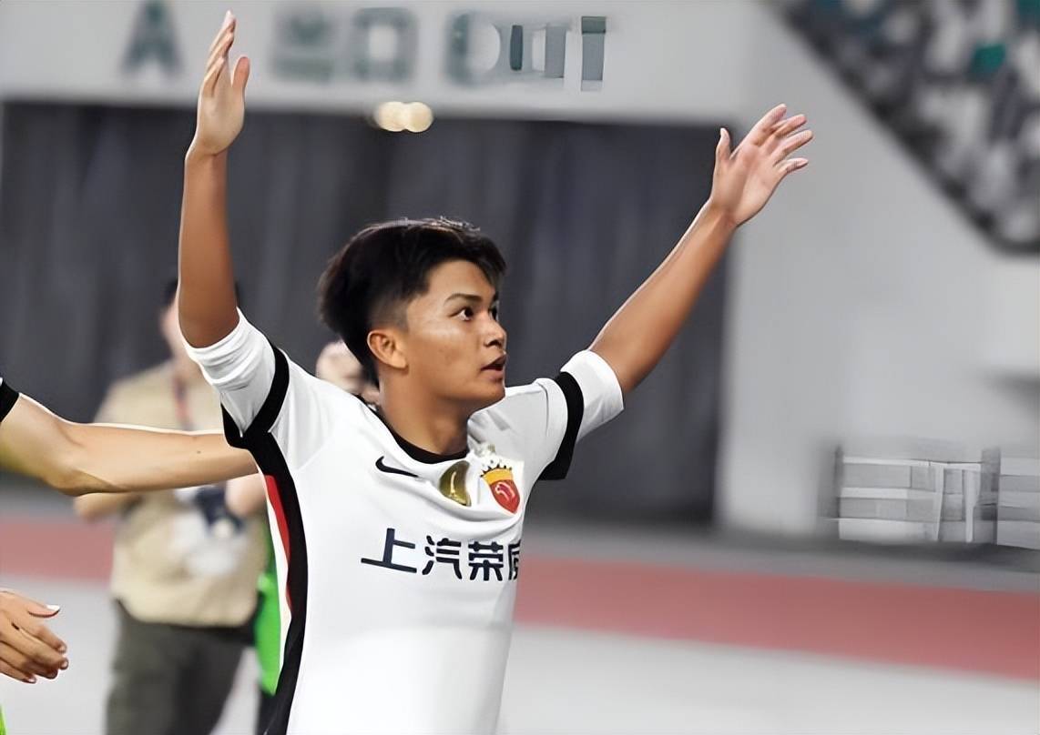 喜讯！U17国足核心入选塞超豪门U19季前集训24人名单，值得期待