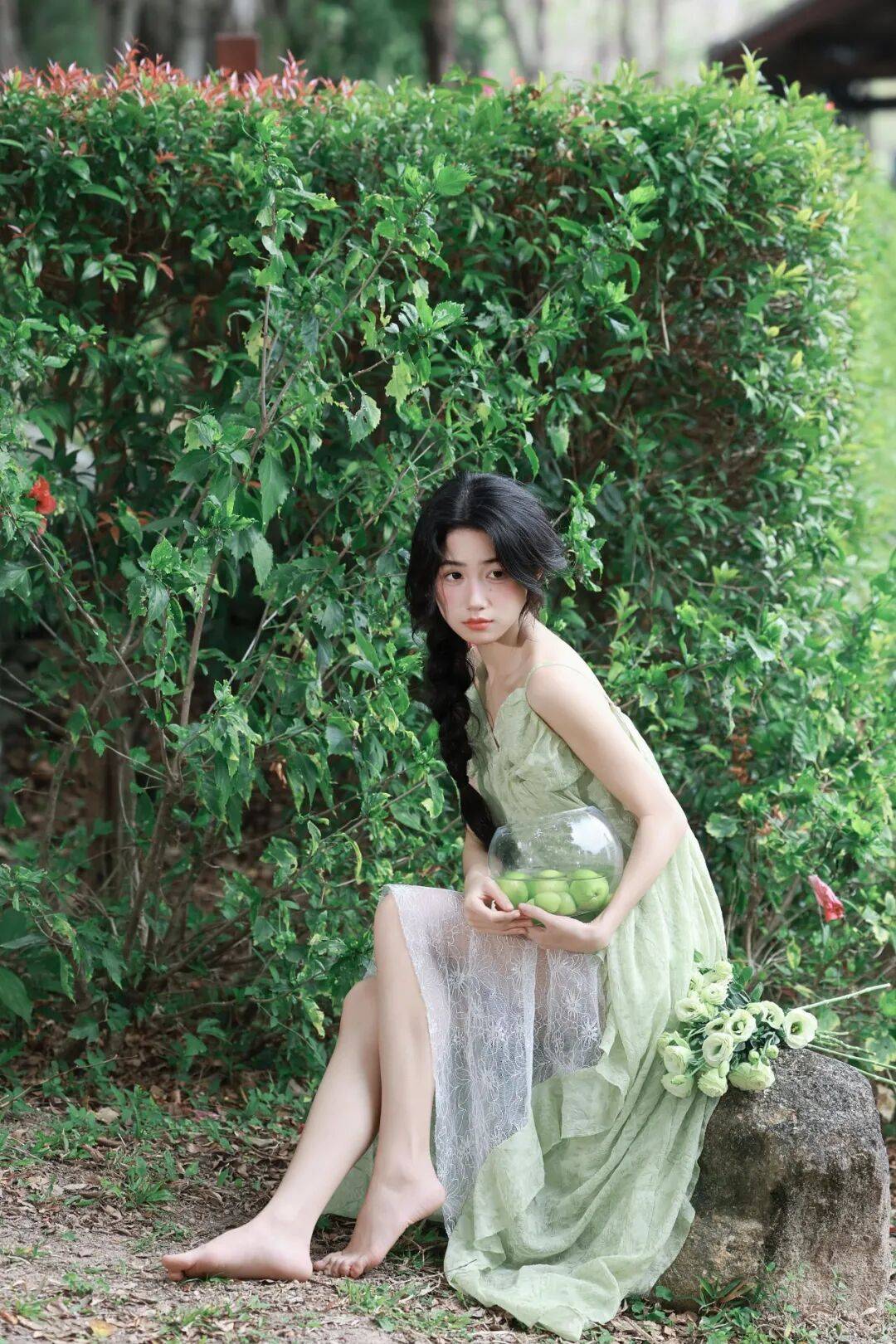 绿调夏日写真，纯欲少女yyds