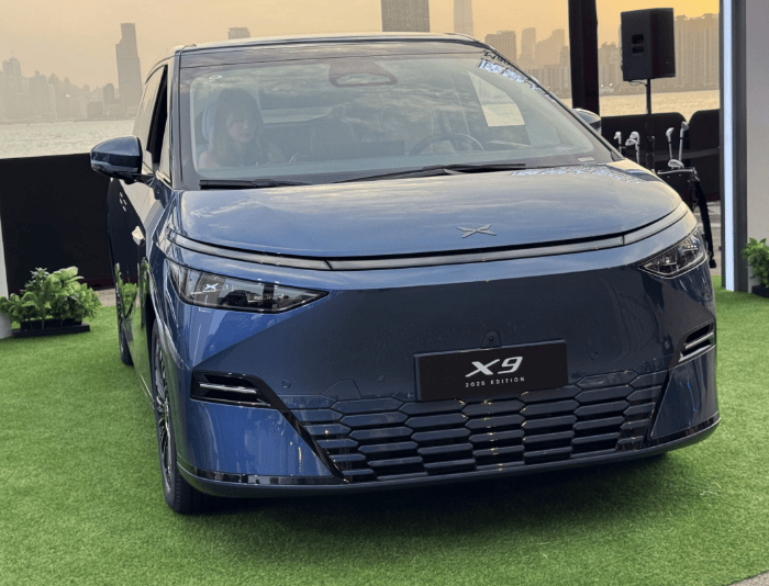 多名小鹏X9车主反馈空悬故障集体趴窝 小鹏称没收到相关通知(图1)