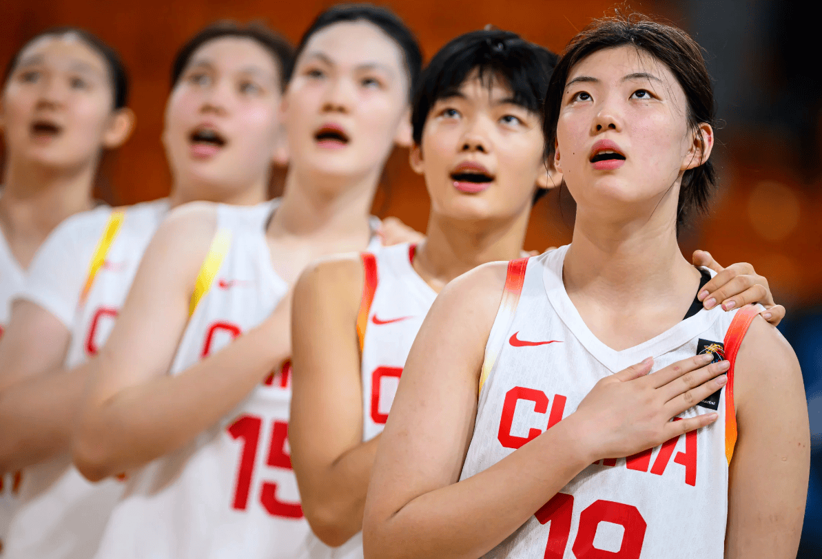 中国女篮2分险胜!李沅珊罚球绝杀斯洛文尼亚,李梦接班人,将与新西兰争世界杯第五名!