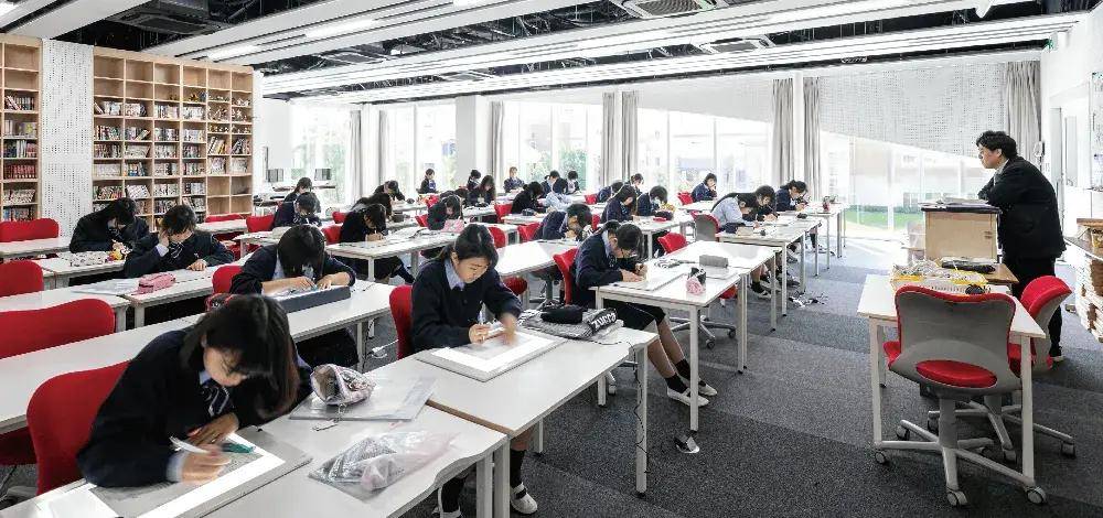请输入图片描述