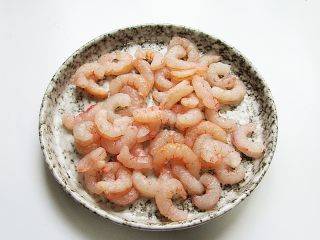 丝瓜炒虾仁的家常做法，夏季所有女人梦寐以求的美容减肥菜！
