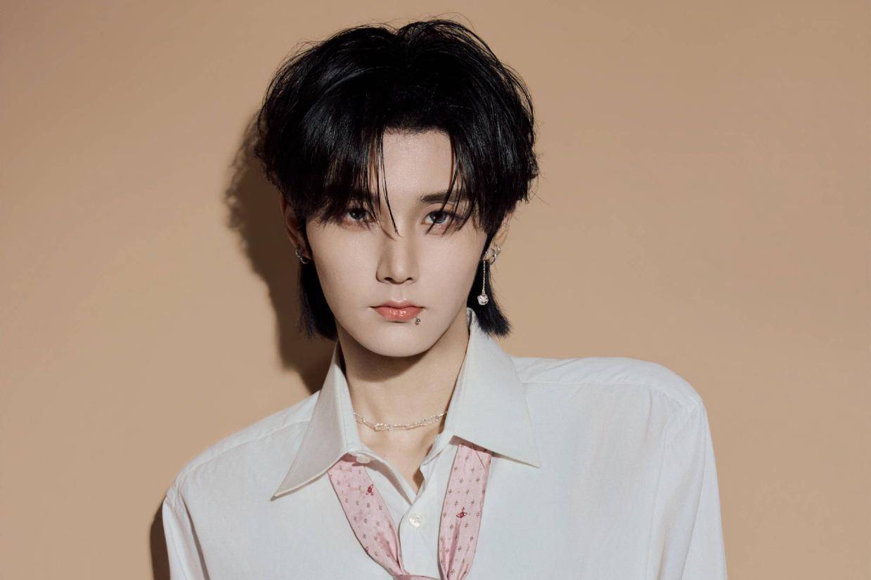 乐华七子李权哲高铁占座风波！主办方与组合联合发声澄清
