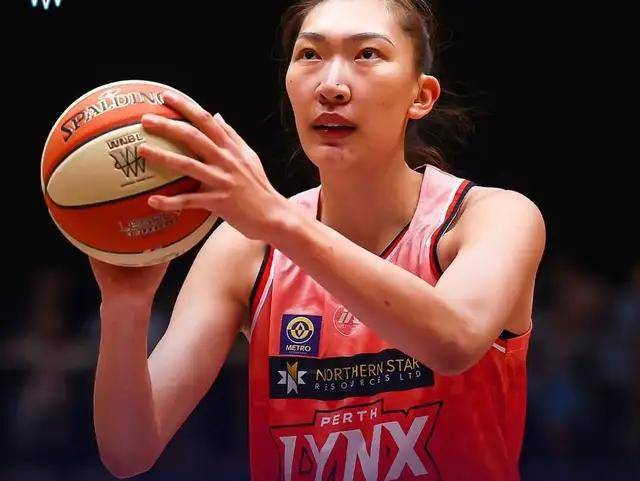 女篮世界杯倒计时：韩旭WNBA+澳洲双线作战，李梦彻底淡出，杨舒予紧急驰援