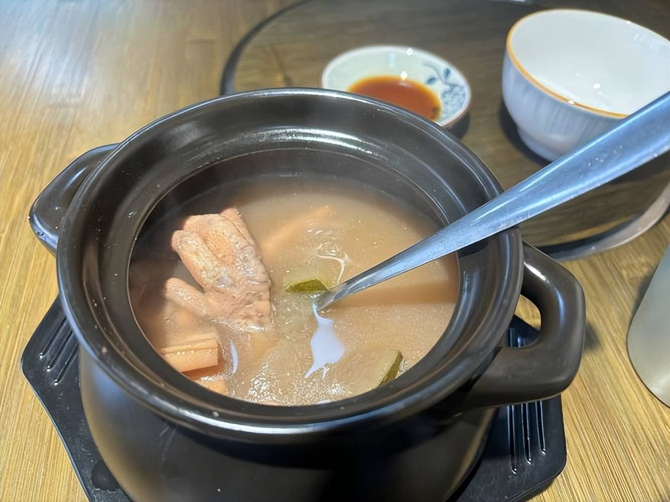 原创            男子莫名吐血确诊癌症！医生劝告：有这些习惯的人，要警惕这5点