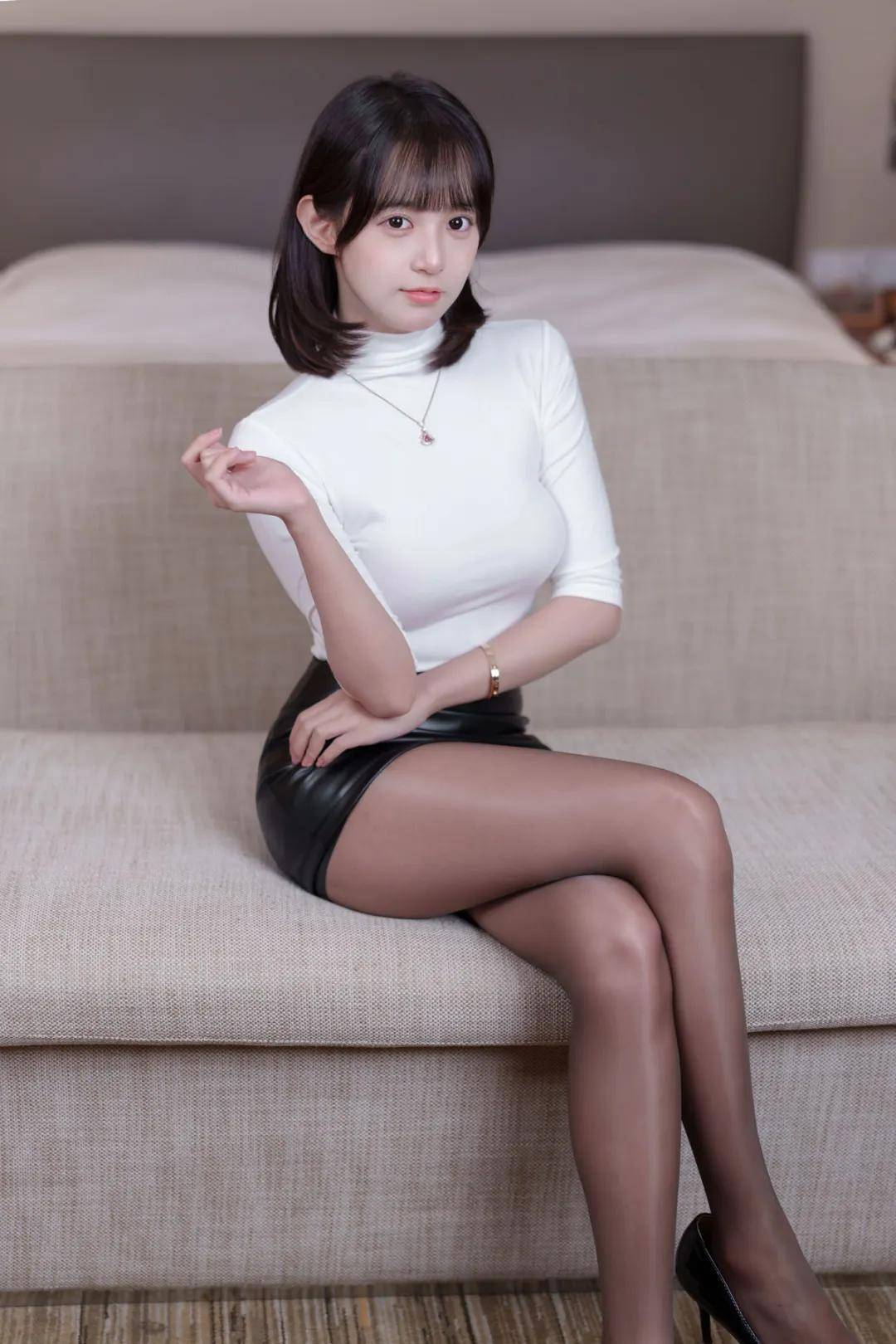 网红模特写真作品欣赏：摩登女郎