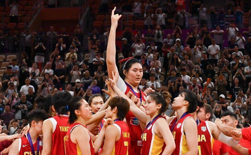 14岁曹熙琛2米20崭露头角，中国女篮“女版文班亚马”横空出世，双塔雏形初现，未来内线竞争太刺激