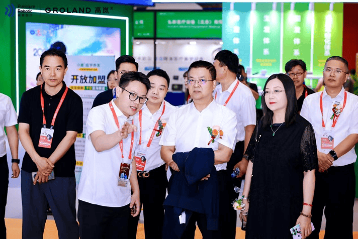 磅策 × 高岚发博会首秀, 共建AI毛发健康全链路方案(图1) 磅策 × 高岚发博会首秀, 共建AI毛发健康全链路方案(图1)