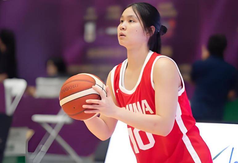 今晚19:30中国女篮热身赛，张子宇领衔，5“新星”值得重点关注