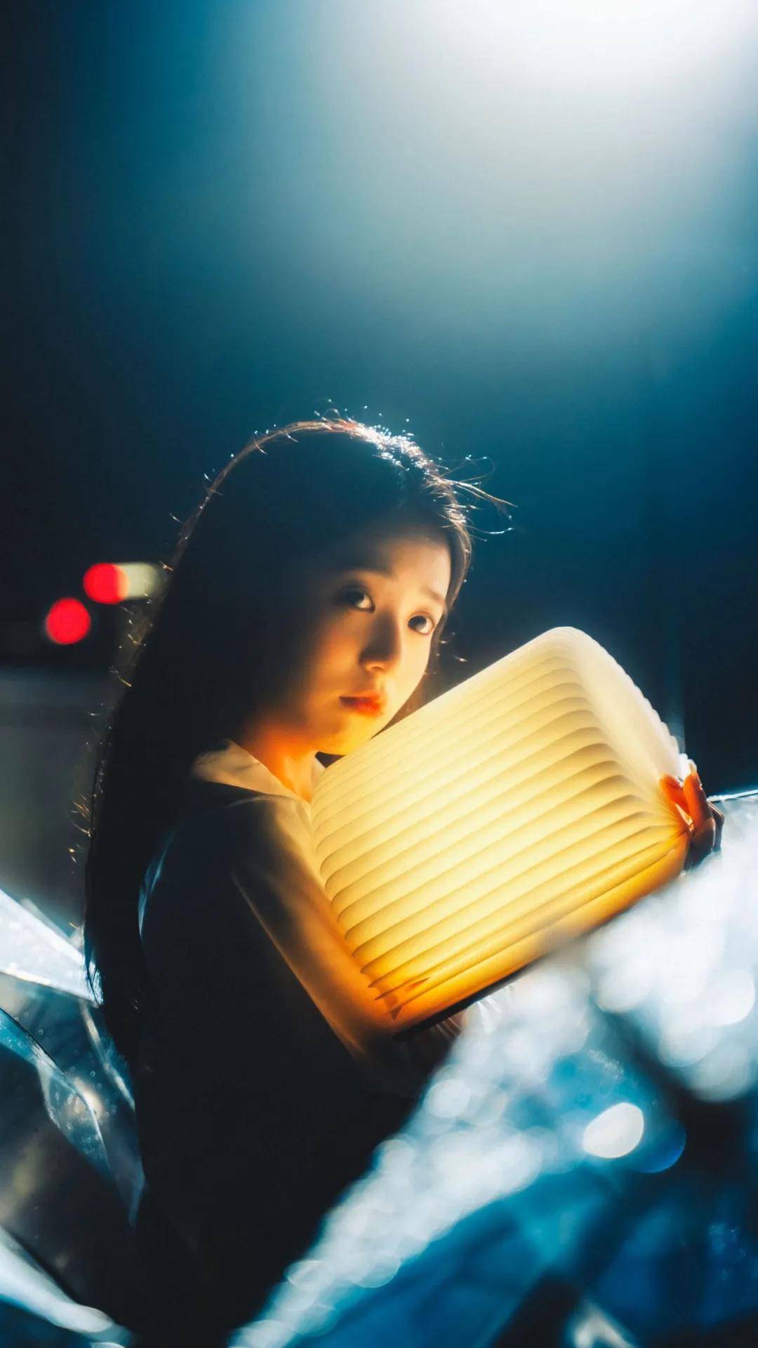 氛围感艺术摄影写真：爱恋如雨