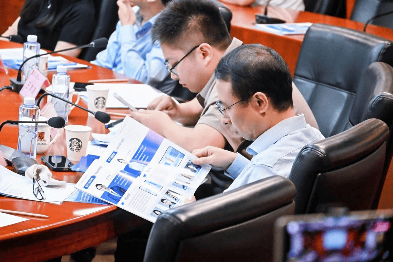 香港中文大学(深圳)-法大夫法律AI联合实验室正式揭牌,产学研融合赋能法律科技创新(图14) 香港中文大学(深圳)-法大夫法律AI联合实验室正式揭牌,产学研融合赋能法律科技创新(图14)