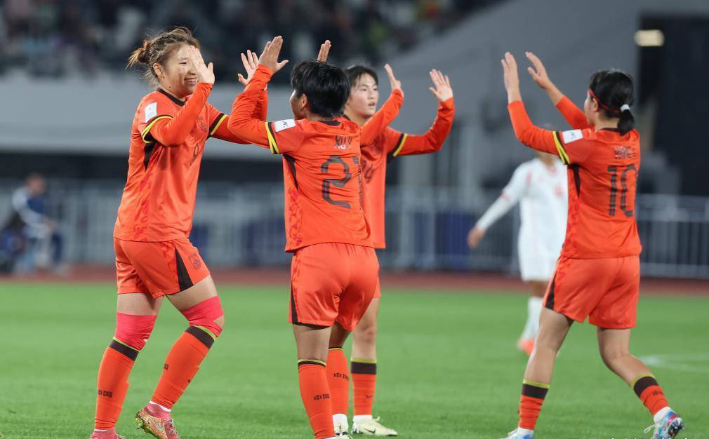 上海U17女足与阿森纳上演跌宕起伏的对决，明日之星冠军杯引人瞩目
