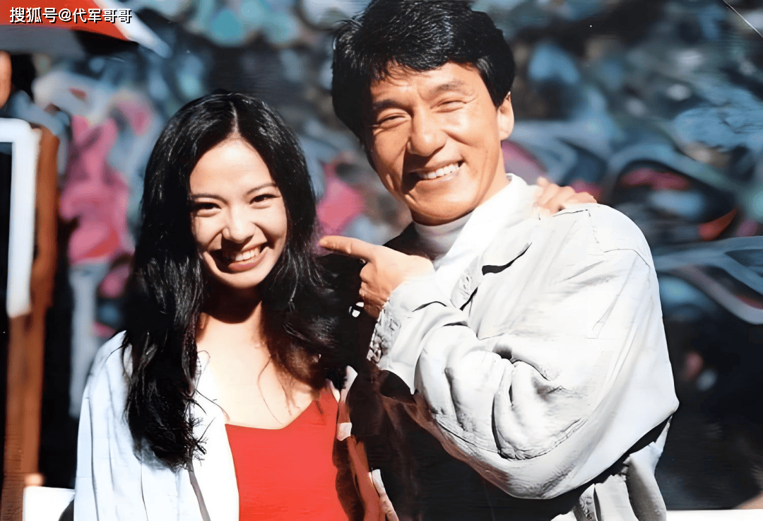 原创            54岁叶芳华近况曝光！被誉为翻版钟楚红，如今风韵犹存却婚恋成谜