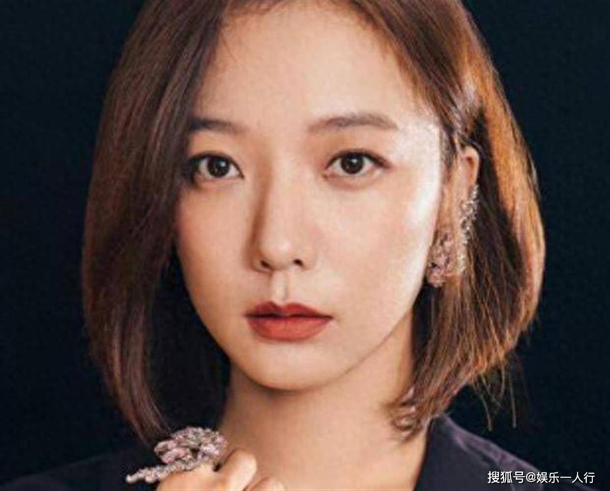 41岁王珞丹隐居河北山林：豪宅不取、婚姻不结...