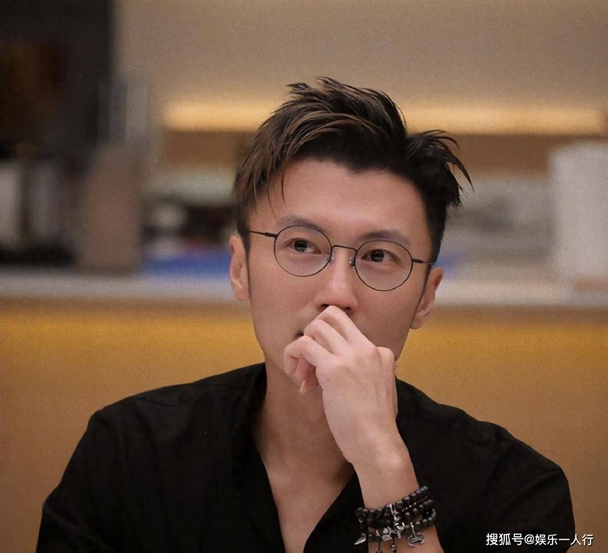 原创            王菲遇困扰仅1天，谢霆锋一个行动口碑提升，和前妻复合传闻终章