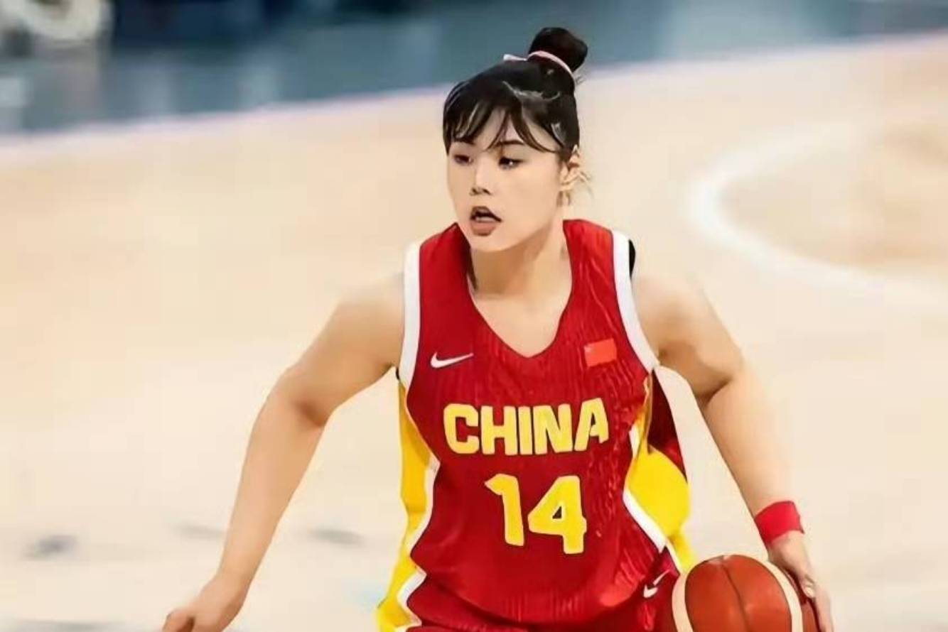 为什么李月汝会因为护照丢失缺席世界杯？苏群给出了答案！